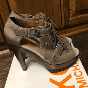 Michael Kors pumps/booties